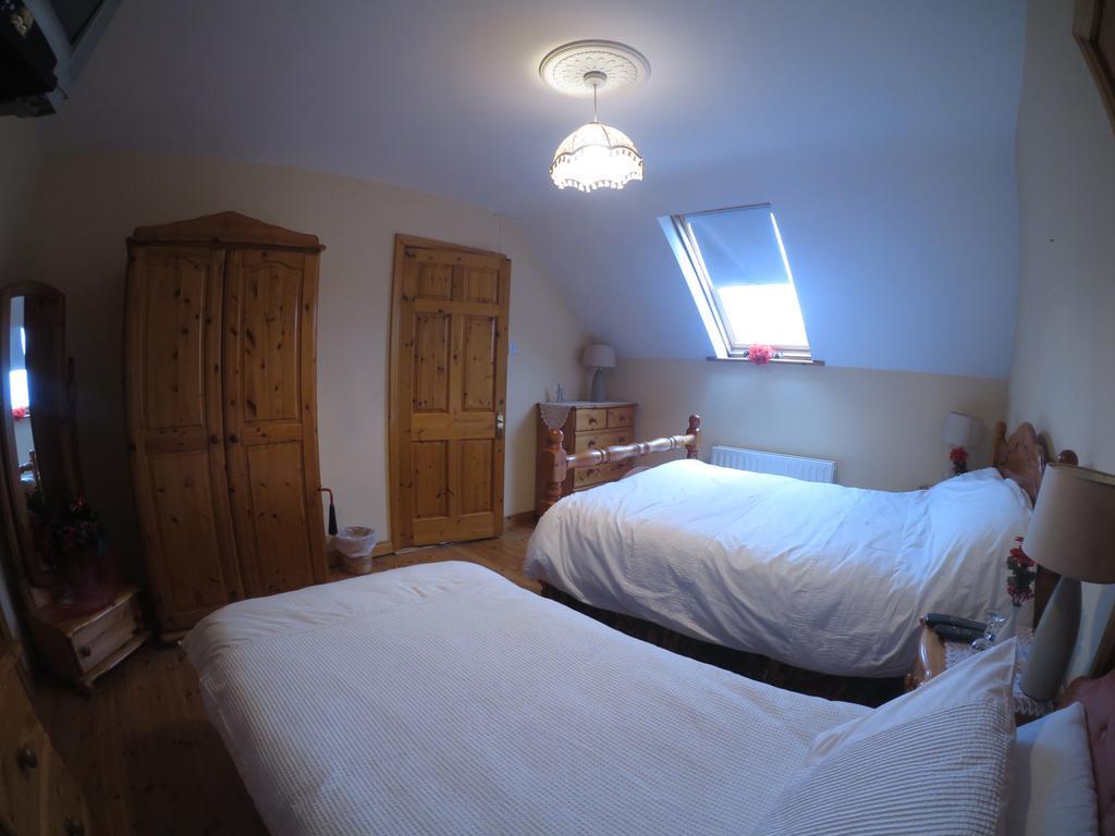 Derghaven B&B, Hostel & Self Catering Scarriff  Room photo
